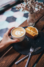 Load image into Gallery viewer, Coffee IsaBee Veludo - Omni
